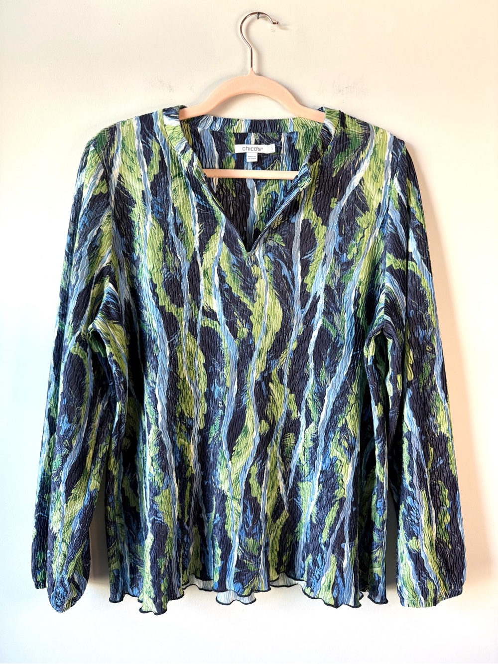 Chico’s Crinkle Long Sleeve Top Green Blue L